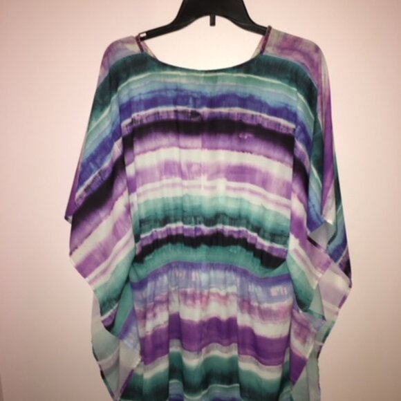 Lane Bryant Bat Wing Top With Jeweled Neckline, Size 2x - Picture 2 of 3